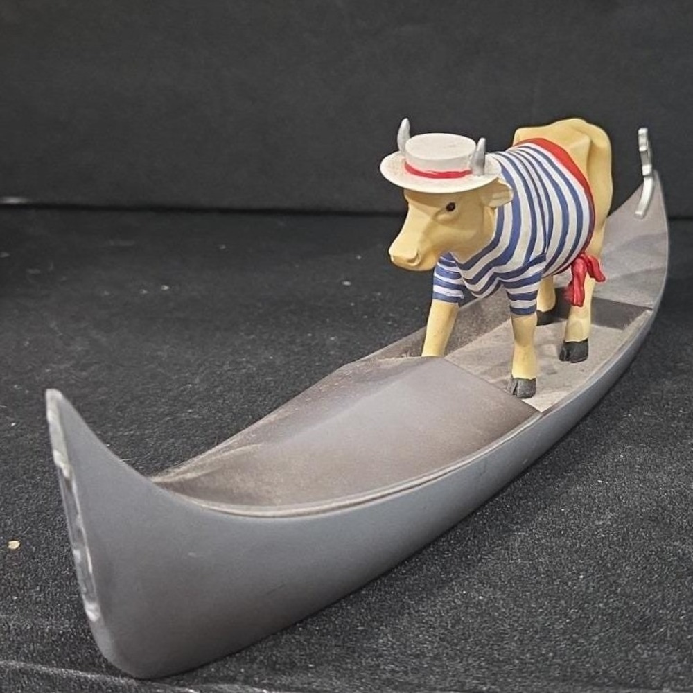 Cow Parade Cowdolier Figurine, Westland Giftware, Collectible #9149, No Box